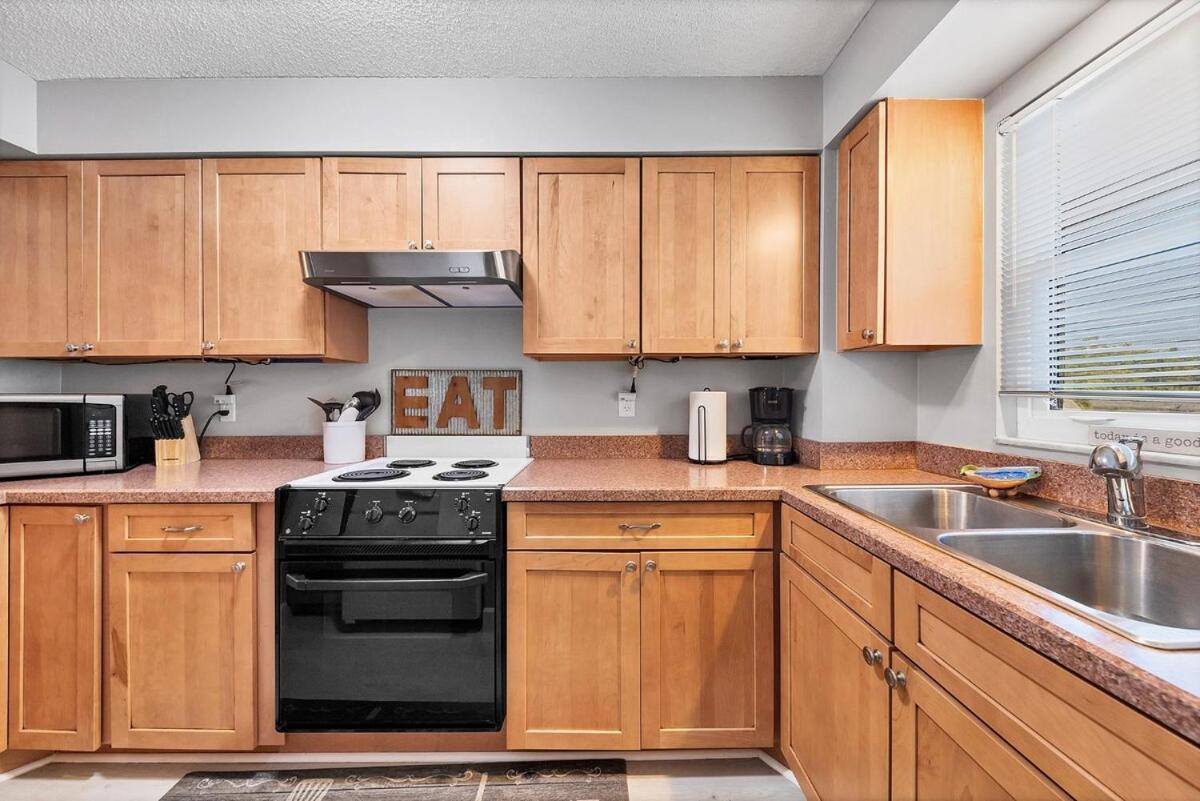 2 Bed 2 Bath Centrally Located On Siesta Key ซาราโซตา ภายนอก รูปภาพ