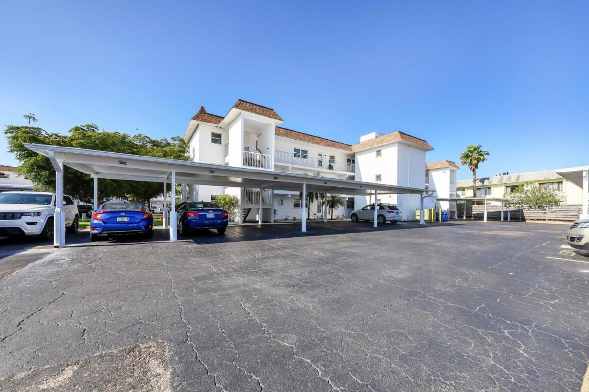 2 Bed 2 Bath Centrally Located On Siesta Key ซาราโซตา ภายนอก รูปภาพ