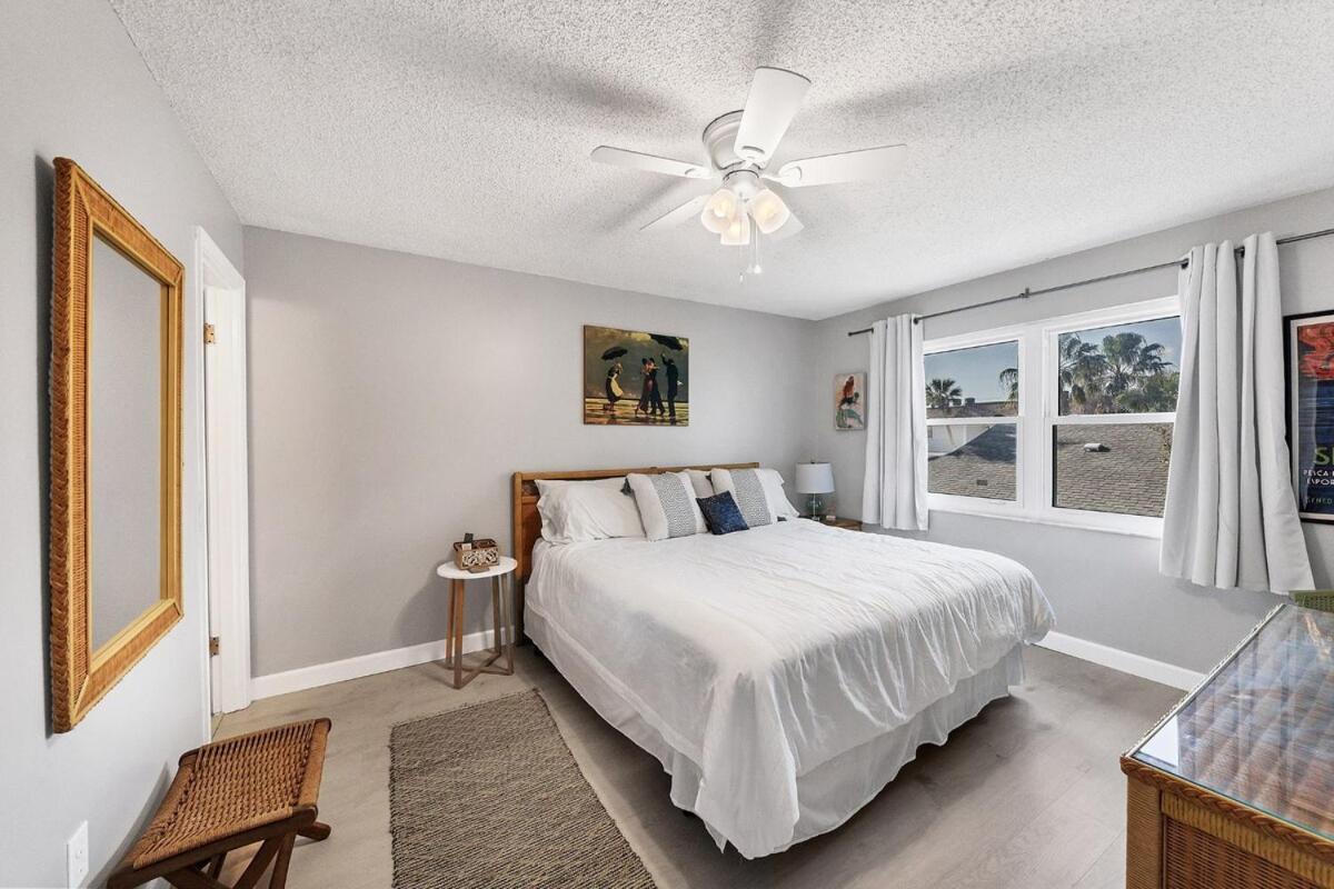 2 Bed 2 Bath Centrally Located On Siesta Key ซาราโซตา ภายนอก รูปภาพ
