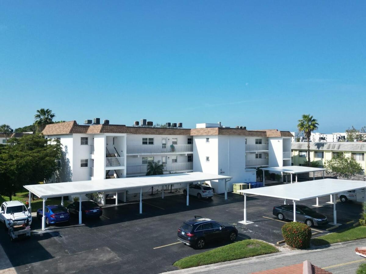 2 Bed 2 Bath Centrally Located On Siesta Key ซาราโซตา ภายนอก รูปภาพ