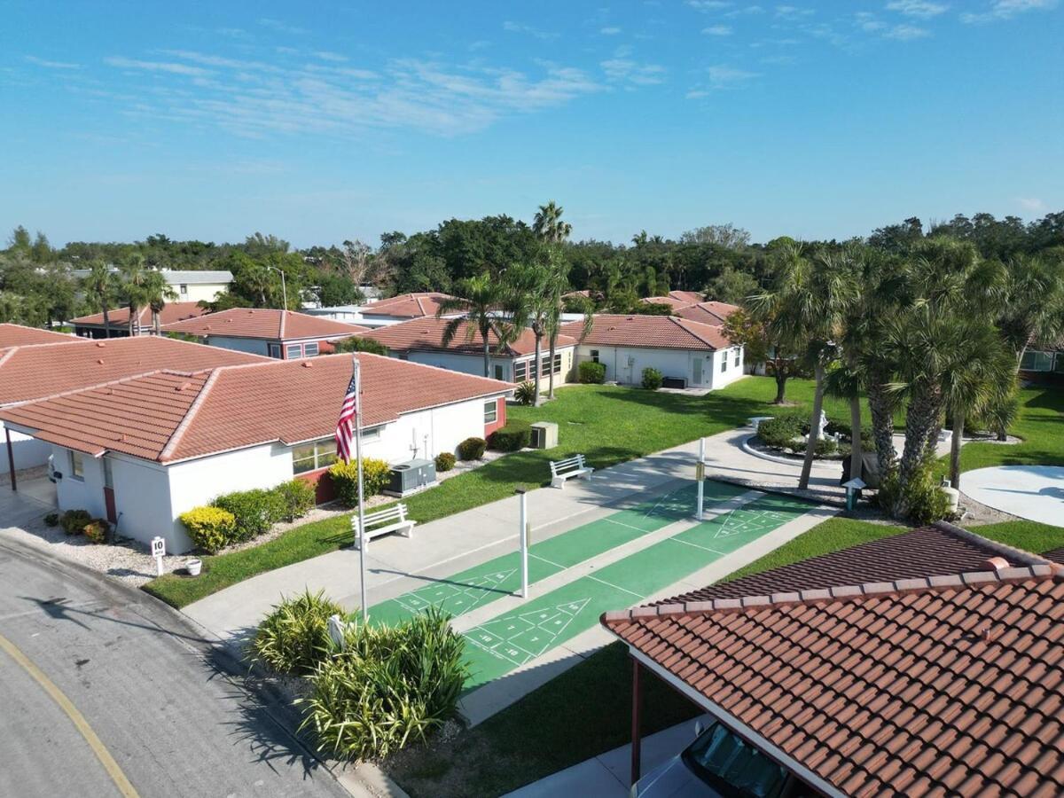 2 Bed 2 Bath Centrally Located On Siesta Key ซาราโซตา ภายนอก รูปภาพ